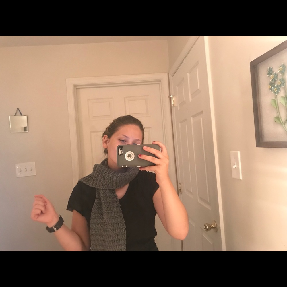 Scarf - Picture 2 of 4
